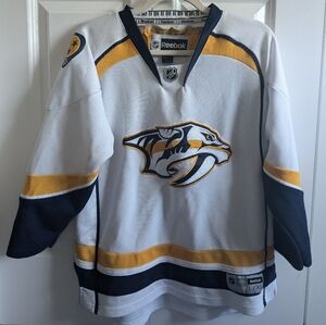 Nashville Predators Excellent Condition Kids L/XL